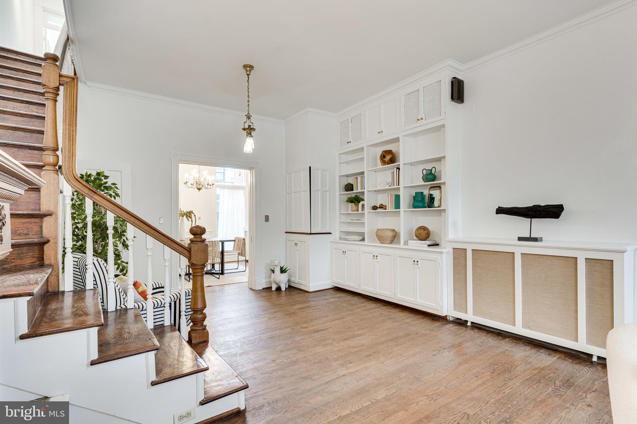 148 F Street Southeast Washington, DC 20003 - Photo 9 of 72 Imagine the parties you will host here