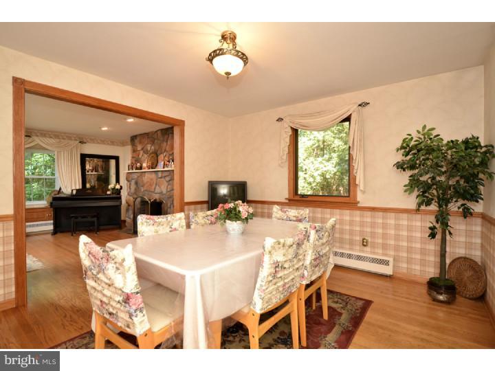 240 Pugh Road Wayne, PA 19087 - Photo 8 of 25