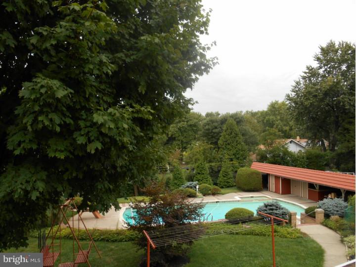 58 Laurel Road Southampton, PA 18966 - Photo 8 of 25 Pool