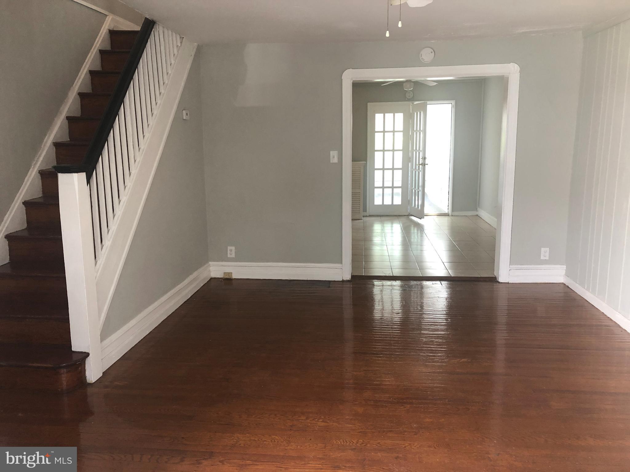 214 Guilford Road Lansdowne, PA 19050 - Photo 3 of 24 Living room