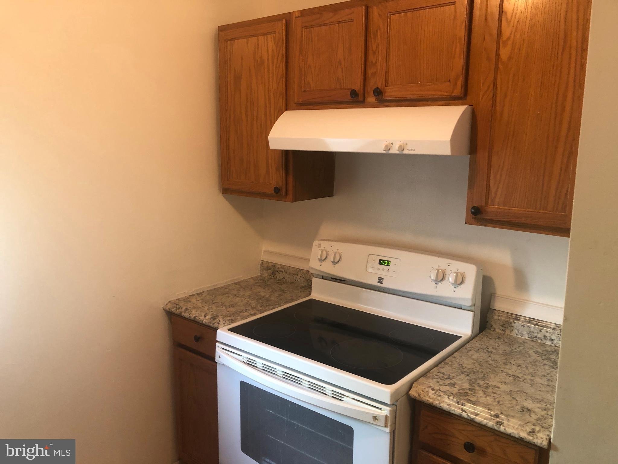 214 Guilford Road Lansdowne, PA 19050 - Photo 6 of 24 Gallery Image 6