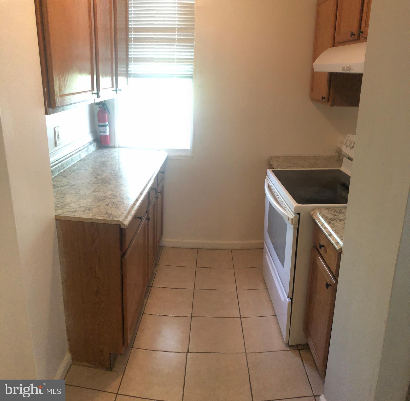 214 Guilford Road Lansdowne, PA 19050 - Photo 8 of 24 Gallery Image 8