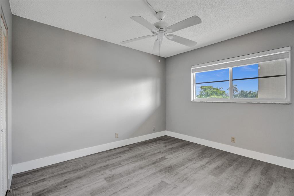 1541 South Ocean Boulevard, Unit 309 Lauderdale-by-the-Sea, FL 33062 - Photo 13 of 31