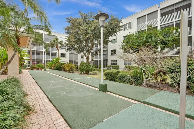 $364,900 | 1541 South Ocean Boulevard, Unit 309, Lauderdale-by-the-Sea, FL 33062