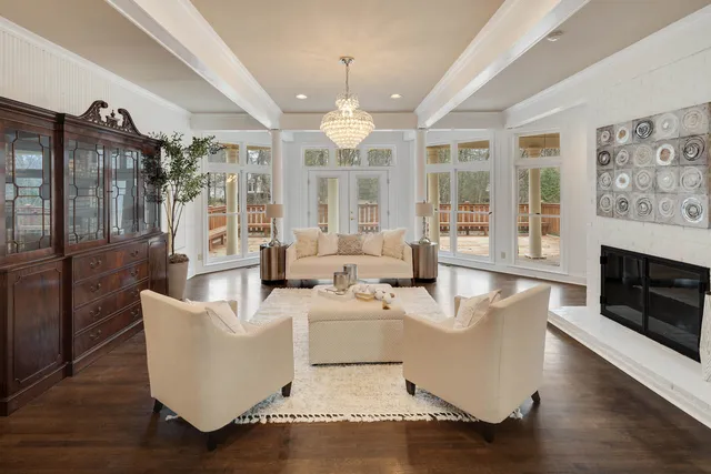 $749,900 | 1025 Timberlake Drive East, Cordova, TN 38018