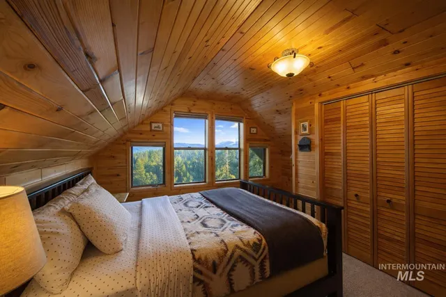 $740,000 | 397 Warm Lake Road, Cascade, ID 83611