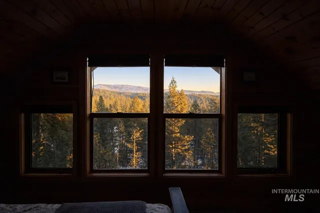 $740,000 | 397 Warm Lake Road, Cascade, ID 83611