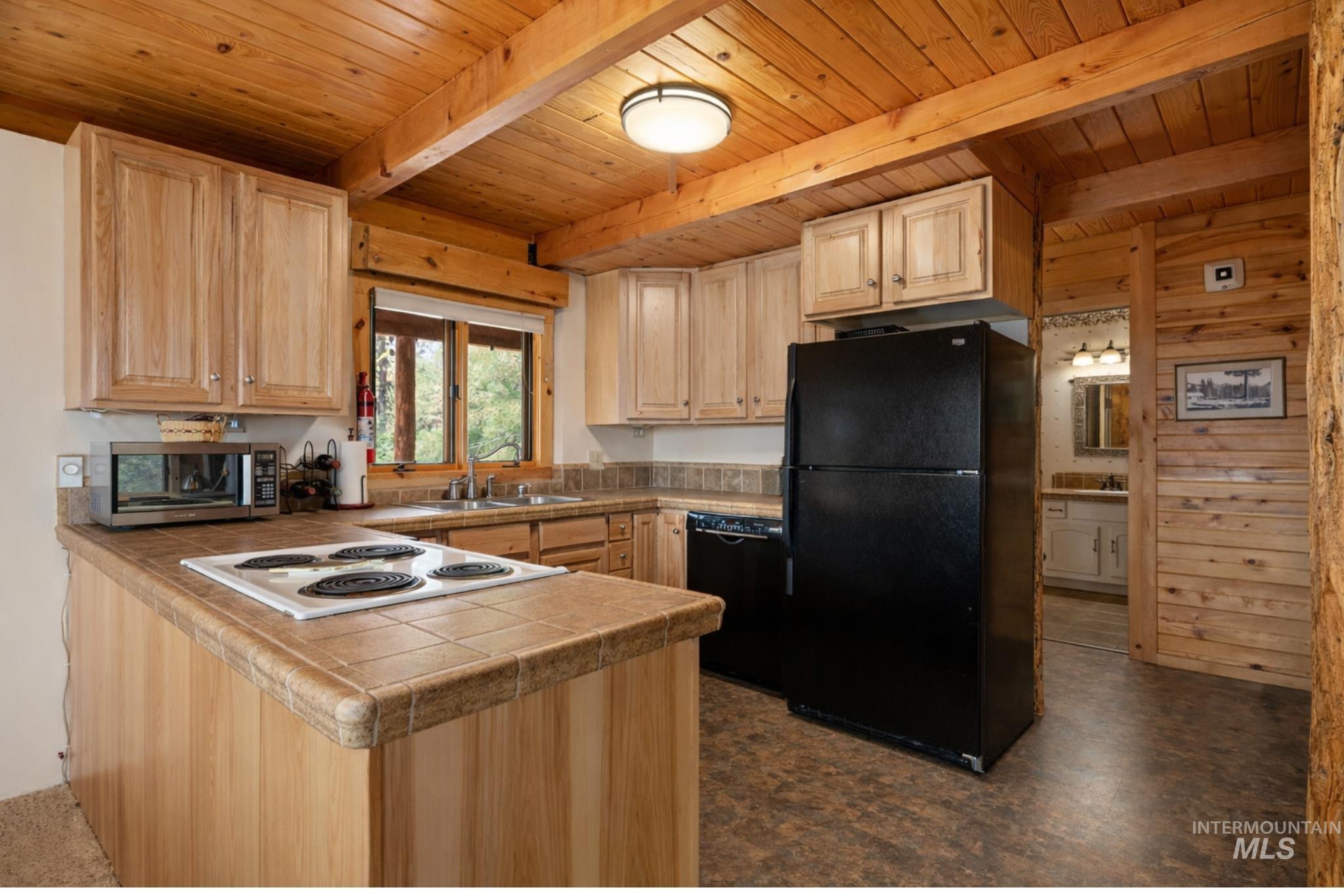 397 Warm Lake Road Cascade, ID 83611 - Photo 10 of 30