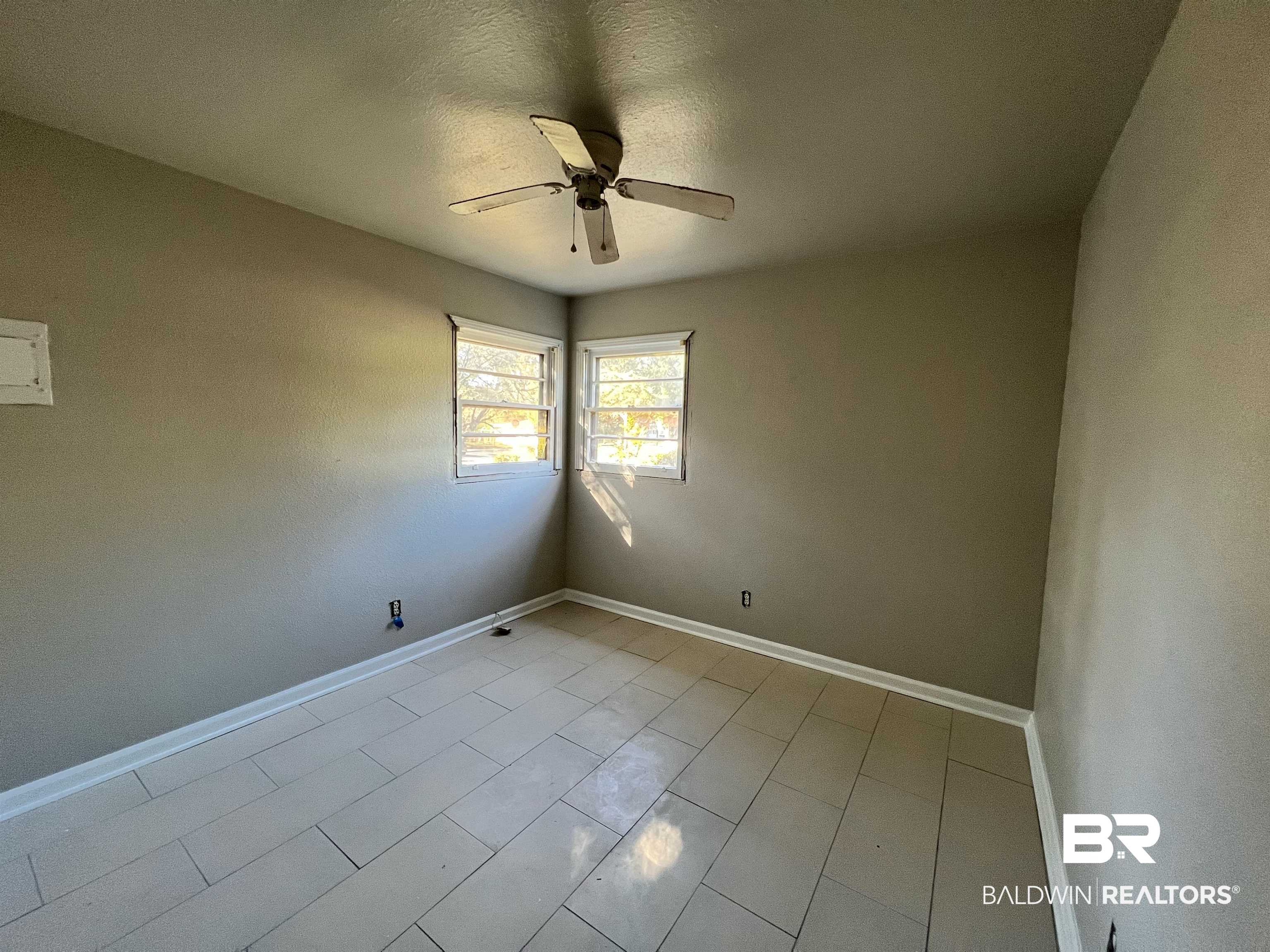 6503 James Street Mobile, AL 36608 - Photo 3 of 5