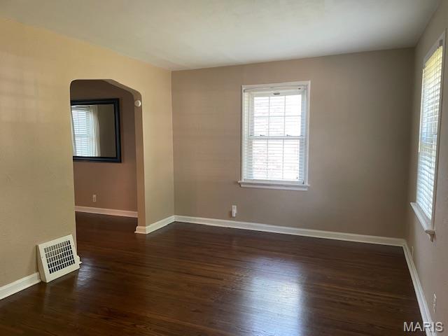 7028 Rhodes Avenue St. Louis, MO 63123 - Photo 3 of 29 Gallery Image 3