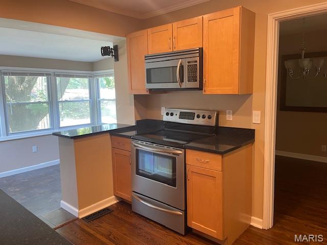 7028 Rhodes Avenue St. Louis, MO 63123 - Photo 5 of 29 Gallery Image 5