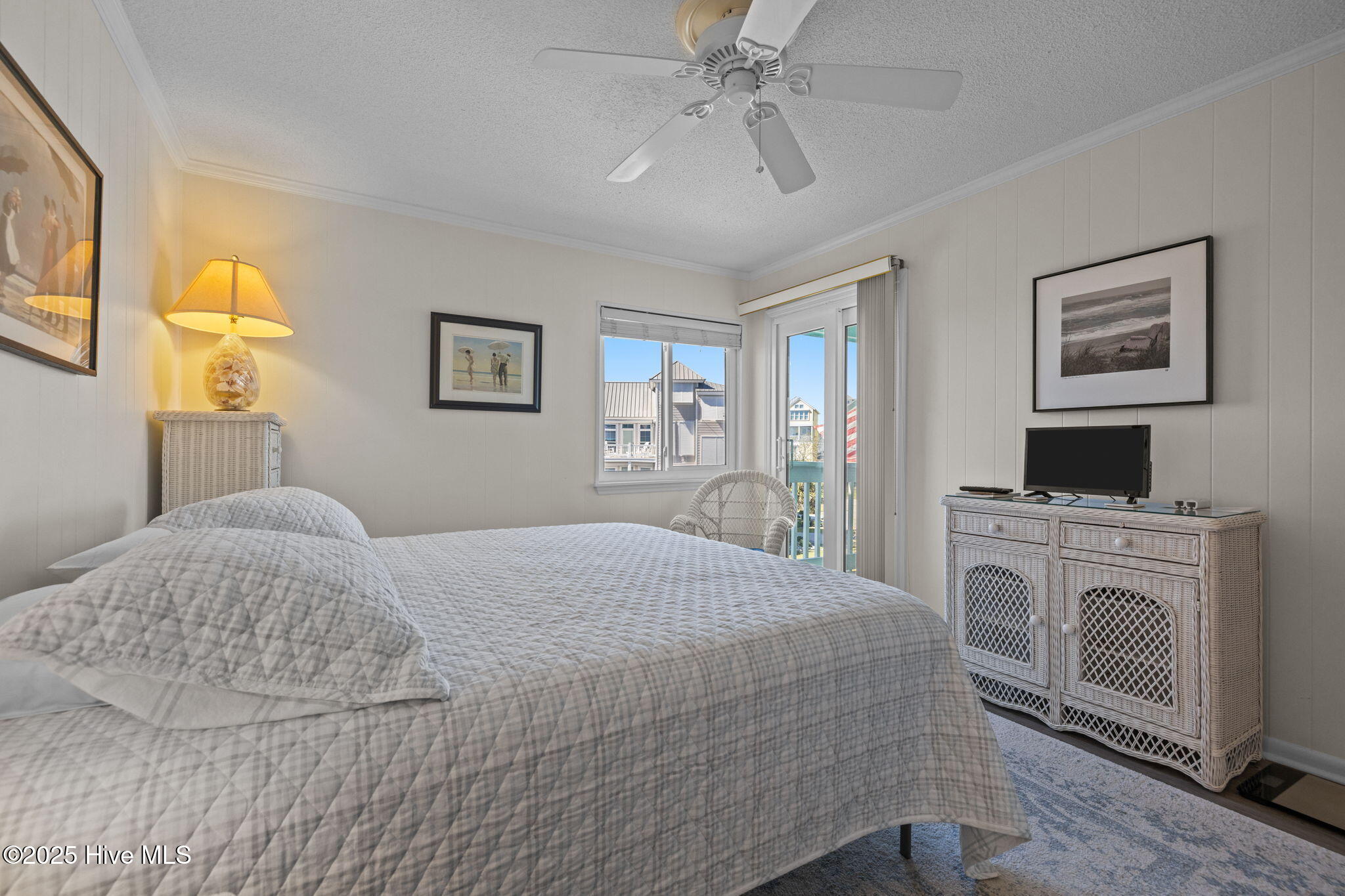 301 Commerce Way, Unit 252 Atlantic Beach, NC 28512 - Photo 18 of 39 Primary Bedroom