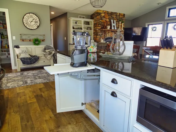 $675,000 | W3300 160th Avenue, Maiden Rock, WI 54750