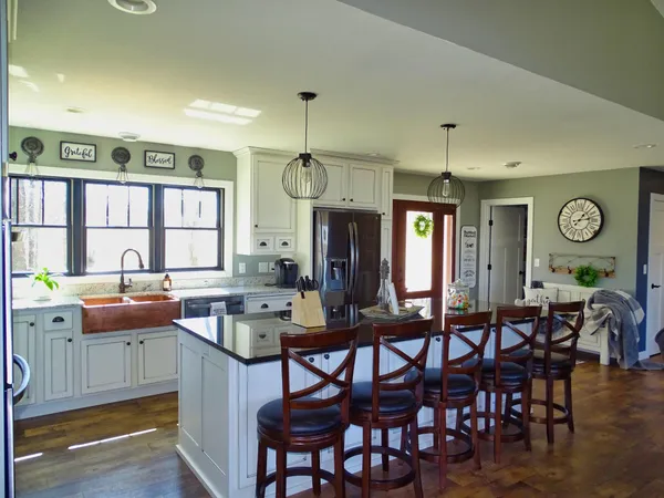 $675,000 | W3300 160th Avenue, Maiden Rock, WI 54750