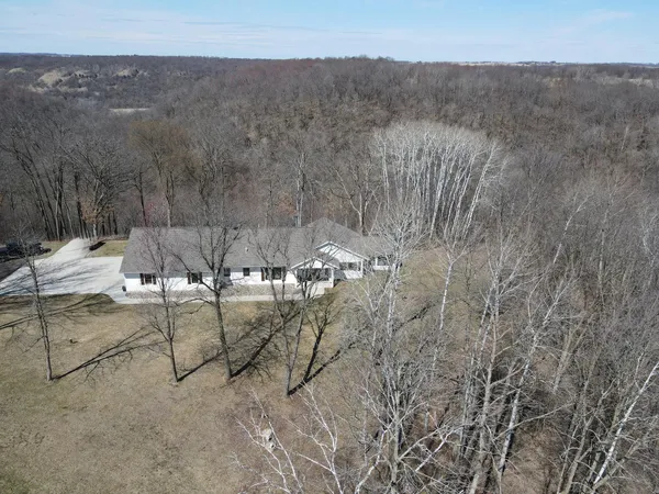 $675,000 | W3300 160th Avenue, Maiden Rock, WI 54750