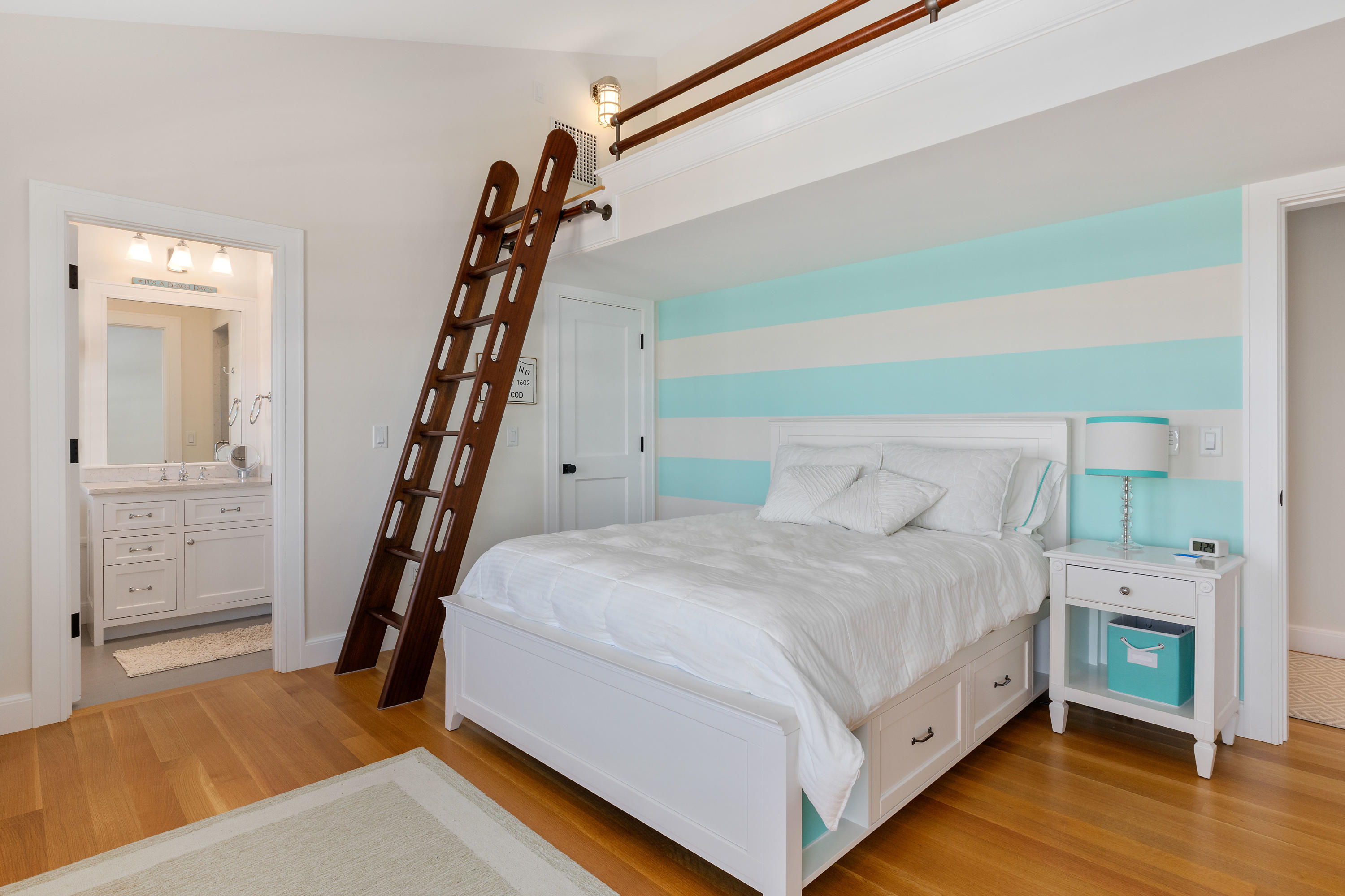 202 Eastward Road Chatham, MA 02633 - Photo 38 of 60 202EasLR-50