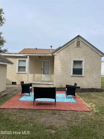 $184,900 | 804 East Lizzie Street, Selma, NC 27576
