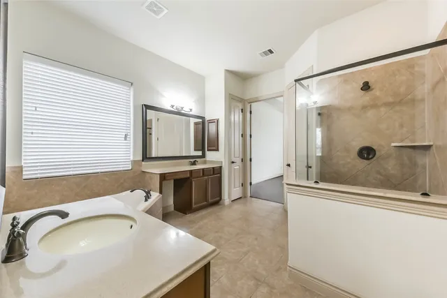 $525,000 | 9634 Lansing Meadows Drive, Humble, TX 77396