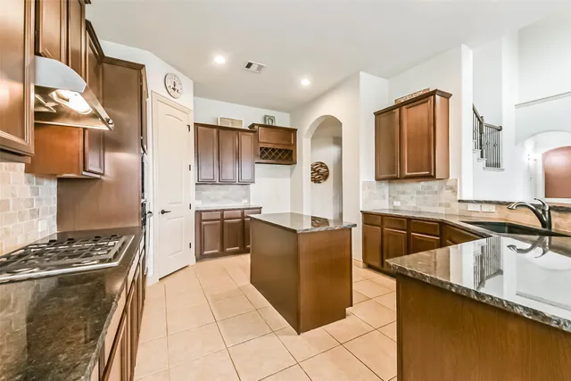 $525,000 | 9634 Lansing Meadows Drive, Humble, TX 77396