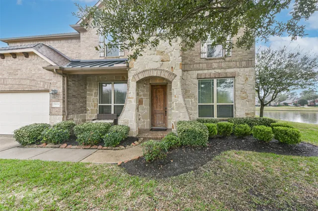 $525,000 | 9634 Lansing Meadows Drive, Humble, TX 77396