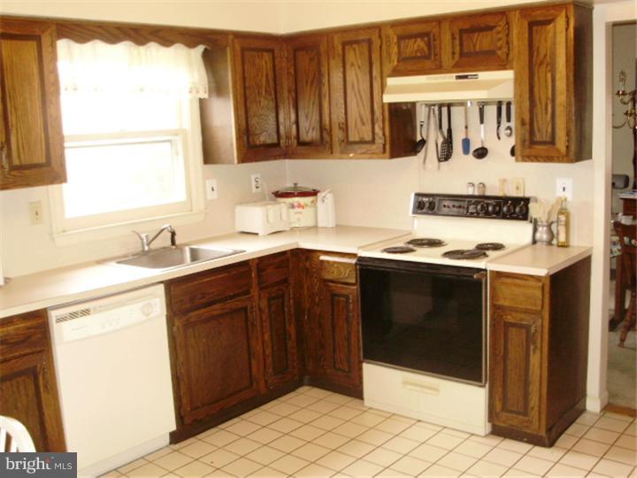 15 Houk Road Doylestown, PA 18901 - Photo 2 of 4 Gallery Image 2