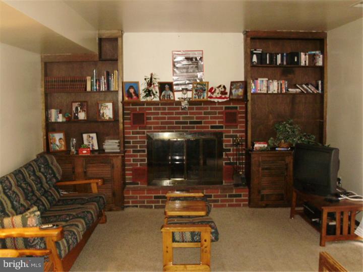 15 Houk Road Doylestown, PA 18901 - Photo 3 of 4 Gallery Image 3