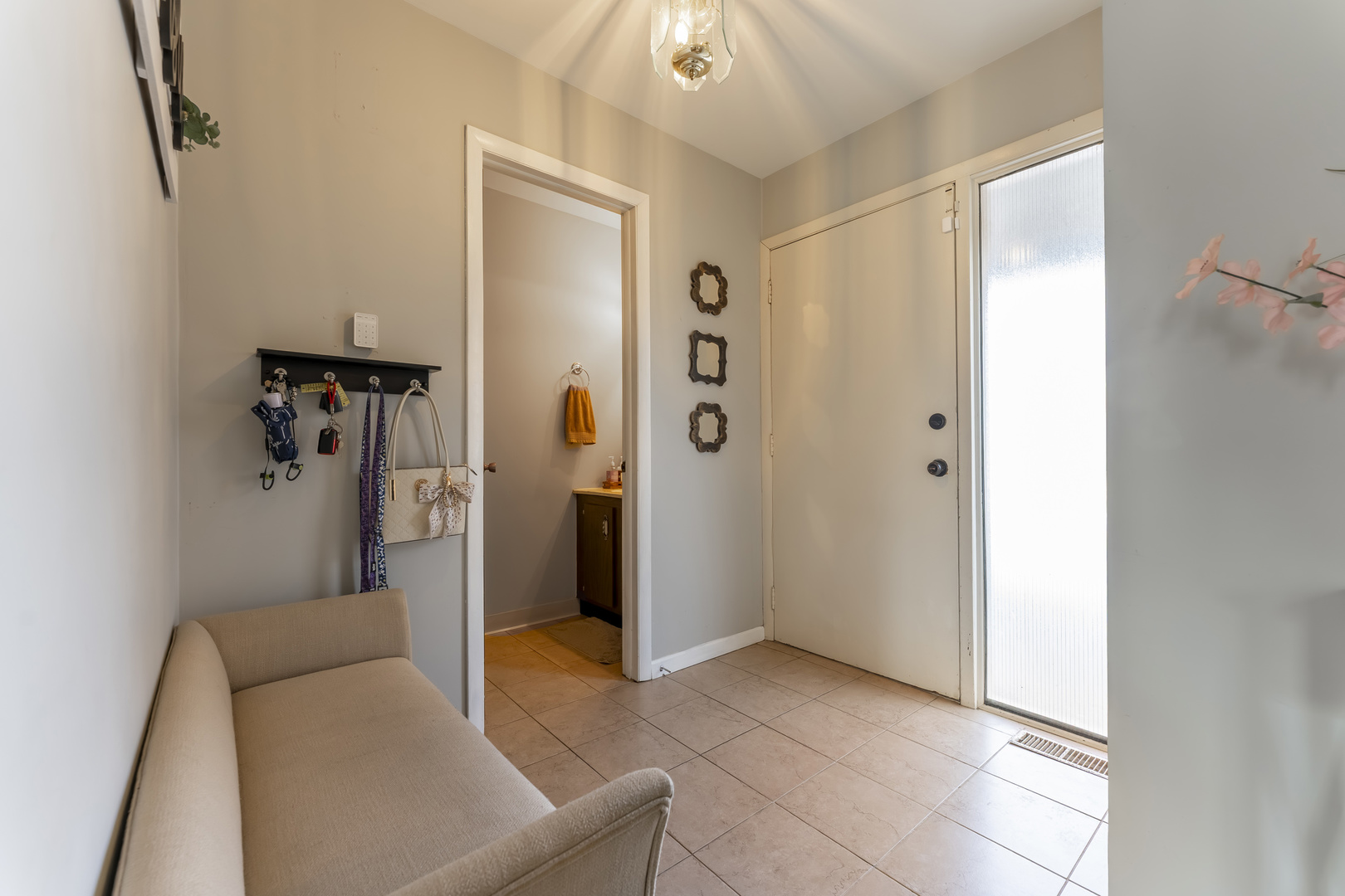 404 Arrow Trail Wheeling, IL 60090 - Photo 2 of 26