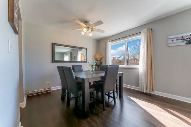 $295,000 | 404 Arrow Trail, Wheeling, IL 60090