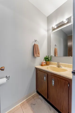 $295,000 | 404 Arrow Trail, Wheeling, IL 60090