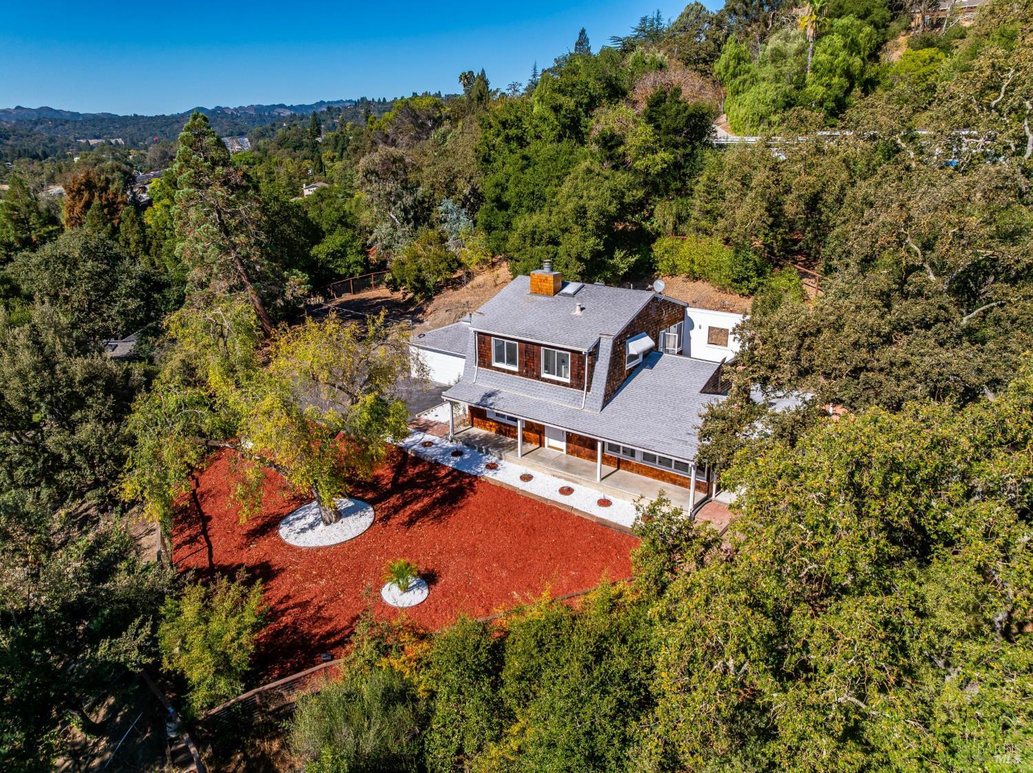 3384 Deer Hill Road Lafayette, CA 94549 - Photo 65 of 79 Gallery Image 65