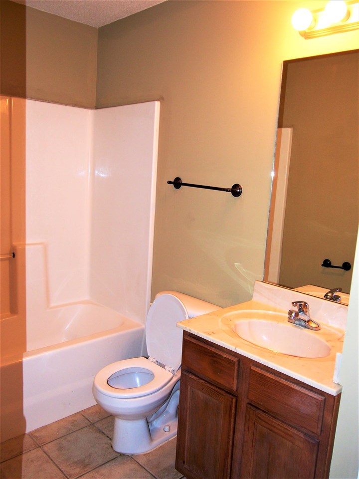 1290 Lagrange Downs Road Cordova, TN 38018 - Photo 8 of 14 Gallery Image 8
