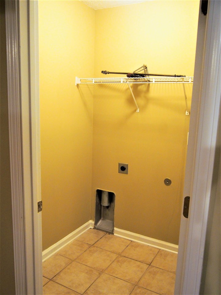 1290 Lagrange Downs Road Cordova, TN 38018 - Photo 9 of 14 Gallery Image 9