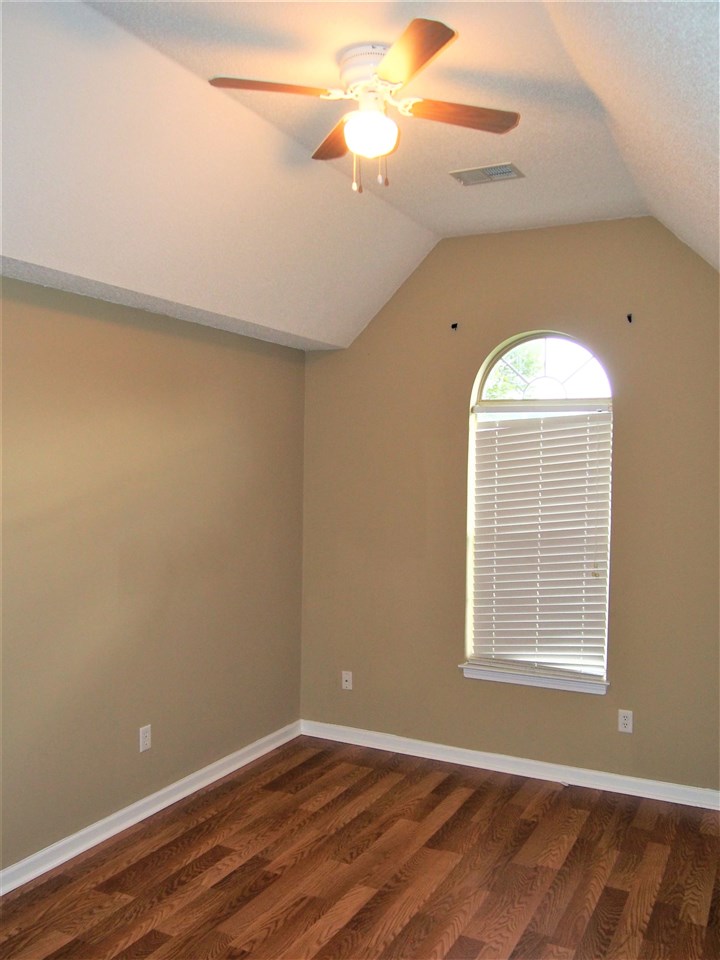 1290 Lagrange Downs Road Cordova, TN 38018 - Photo 10 of 14 Gallery Image 10