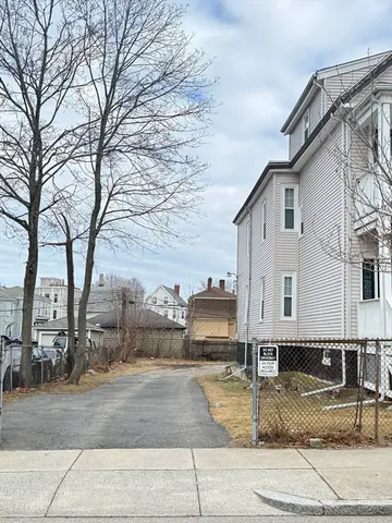 $1,050,000 | 60 Thetford Avenue, Boston, MA 02124