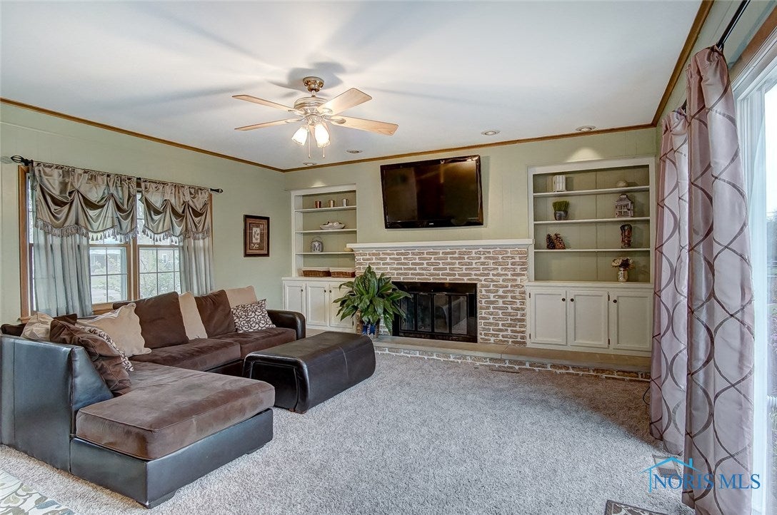 406 Eagle Point Road Rossford, OH 43460 - Photo 16 of 35 Gallery Image 16