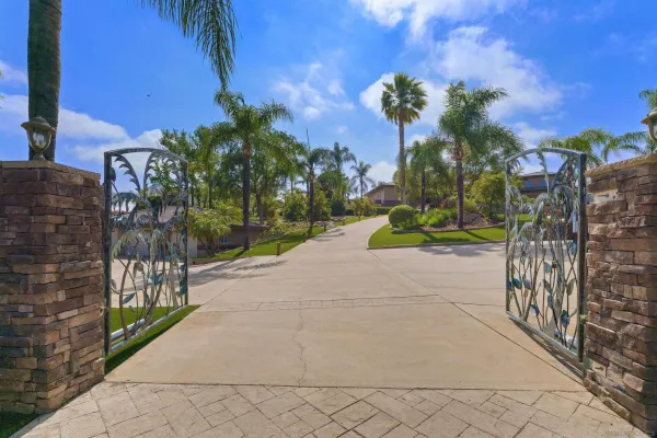 $2,995,000 | 2882 Conestoga Circle, Alpine, CA 91901