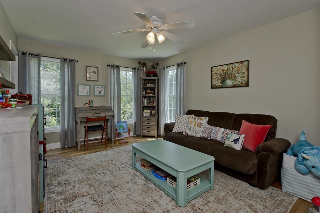 180 General Knox Road Russell, MA 01071 - Photo 17 of 38 Gallery Image 17