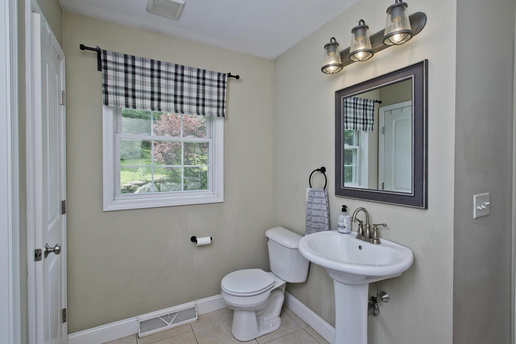 180 General Knox Road Russell, MA 01071 - Photo 19 of 38 Gallery Image 19