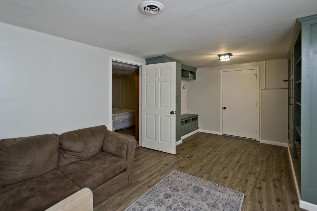 180 General Knox Road Russell, MA 01071 - Photo 29 of 38 Gallery Image 29