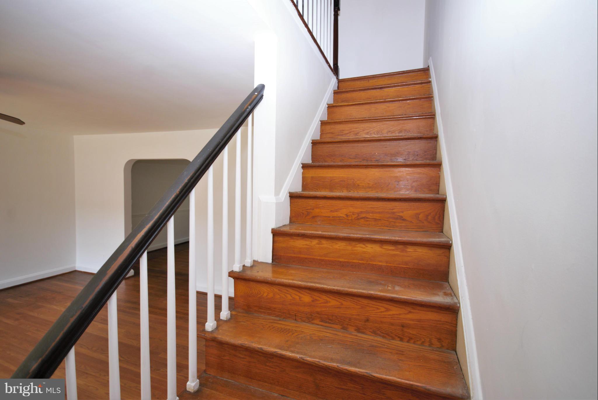 1854 Loch Shiel Road Baltimore, MD 21286 - Photo 11 of 23 a view of entryway