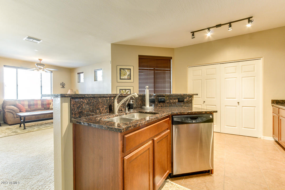 3330 South Gilbert Road, Unit 1021 Chandler, AZ 85286 - Photo 11 of 33 11-Gilbert