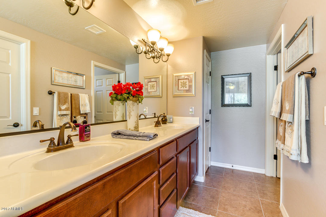 3330 South Gilbert Road, Unit 1021 Chandler, AZ 85286 - Photo 16 of 33 16-Gilbert