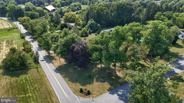 $639,000 | 1 Banbury Road, Hummelstown, PA 17036