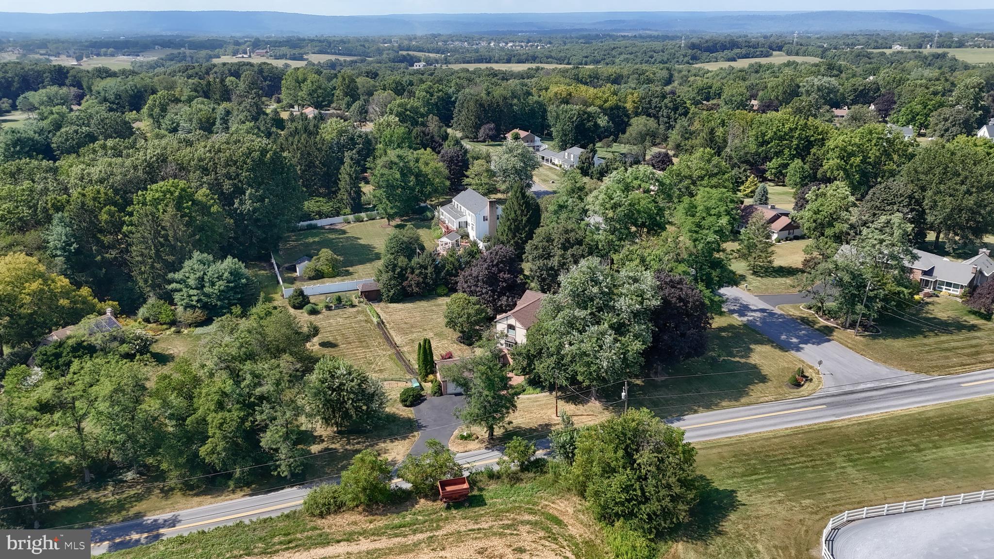 1 Banbury Road Hummelstown, PA 17036 - Photo 108 of 111 Summer view