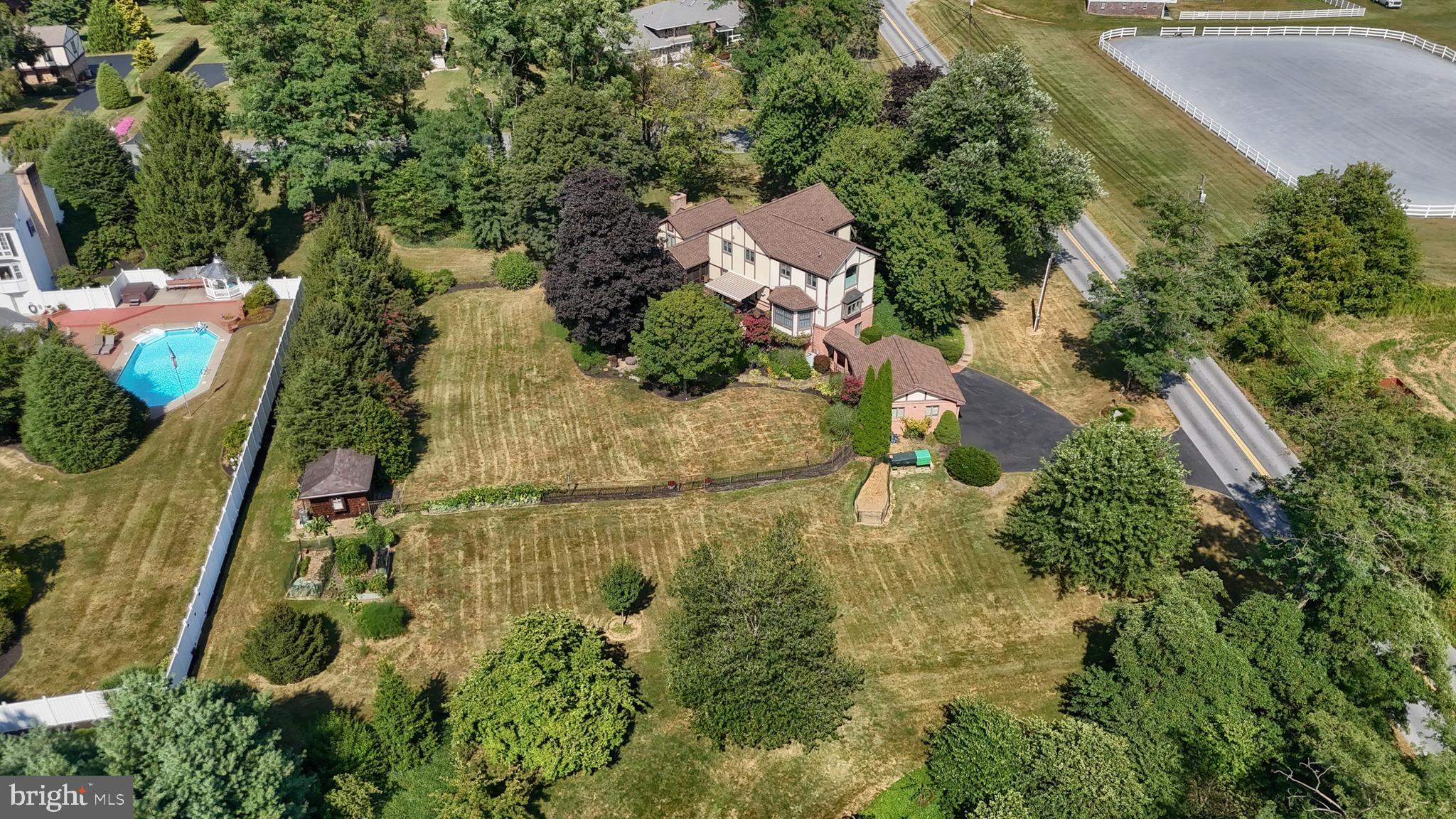 1 Banbury Road Hummelstown, PA 17036 - Photo 110 of 111 Summer view