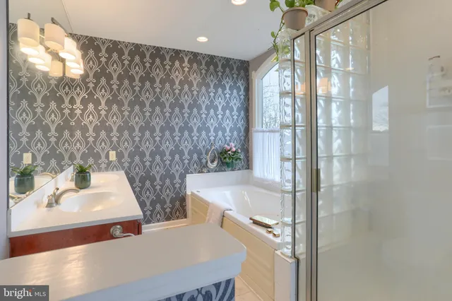 $639,000 | 1 Banbury Road, Hummelstown, PA 17036