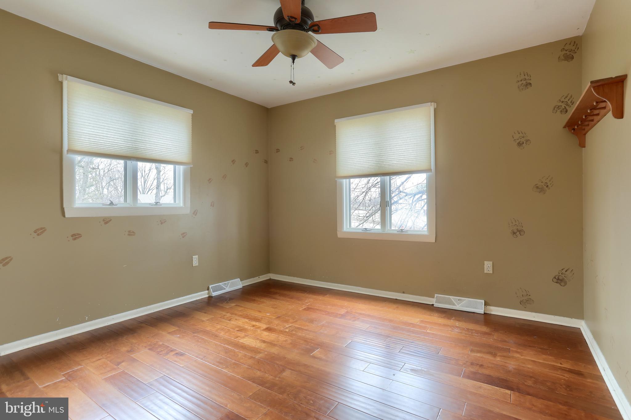 1 Banbury Road Hummelstown, PA 17036 - Photo 46 of 111 Bedroom 3