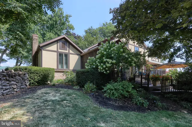 $639,000 | 1 Banbury Road, Hummelstown, PA 17036