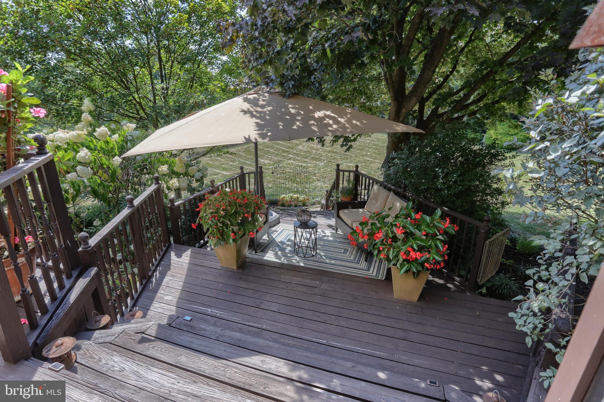 1 Banbury Road Hummelstown, PA 17036 - Photo 66 of 111 Summer deck