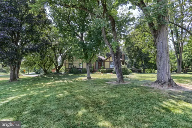 $639,000 | 1 Banbury Road, Hummelstown, PA 17036